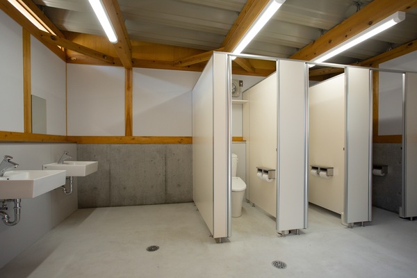 デカデカトイレ3