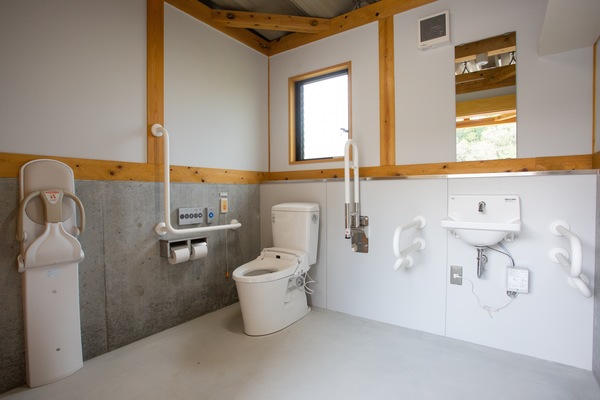 デカデカトイレ7